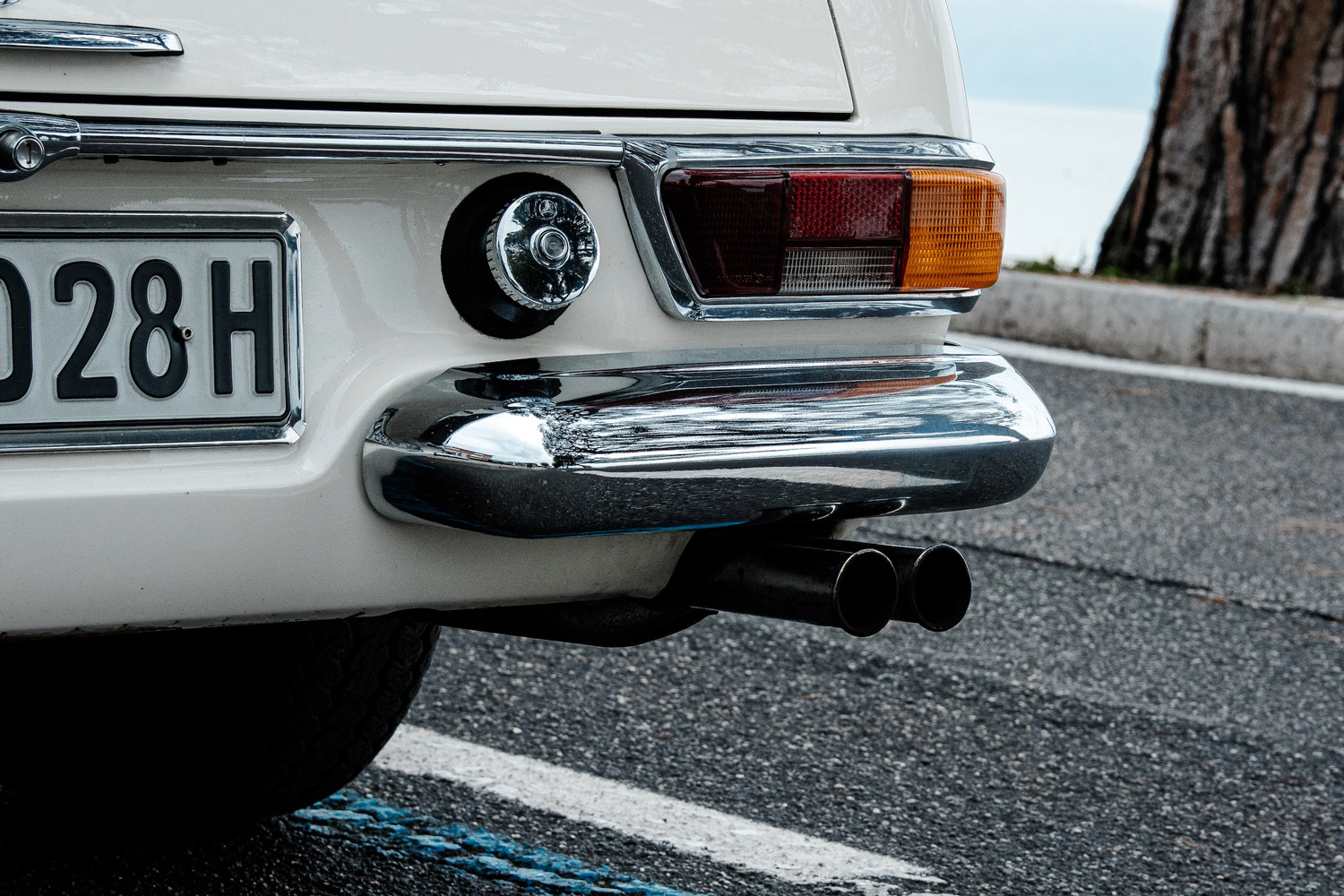 Oldtimer Rent mit fahrt auf der Gardesana